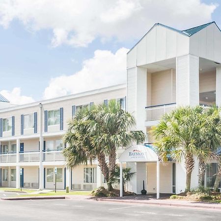 Baymont By Wyndham Wilmington Hotel Exterior photo